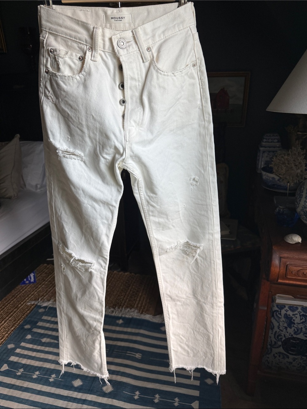 Moussy White Distressed Straight-Leg Jeans